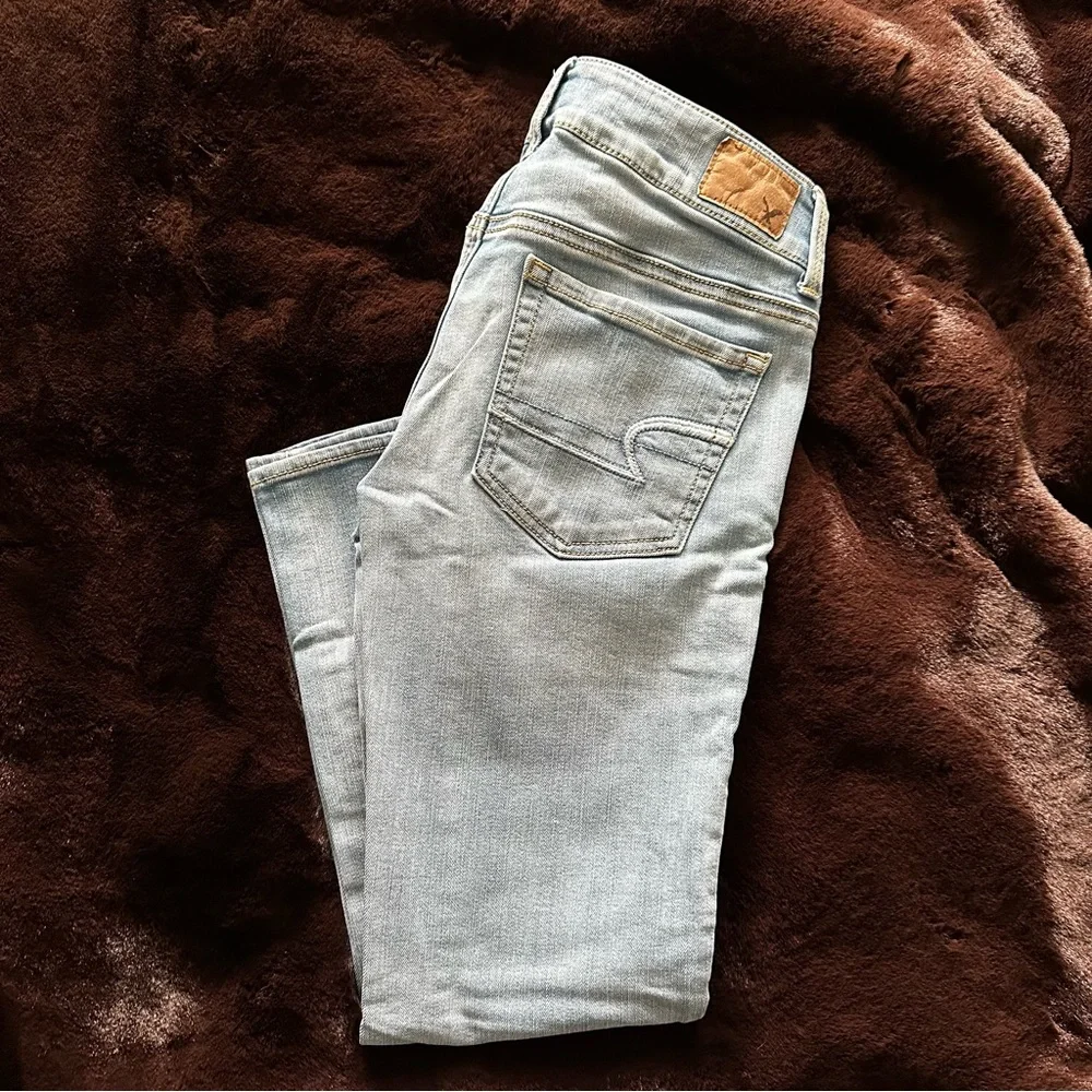 AE Capris - Picture 1 of 2